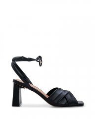 Vince Camuto Sunniy Sandal Black ID-TDSP3661